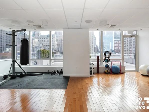 247 West 46th Street 308, New York NY 10036