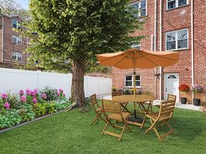224 West 252nd Street, Bronx NY 10471