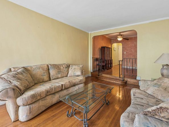 306 East Mosholu Parkway S 3D, Bronx NY 10458