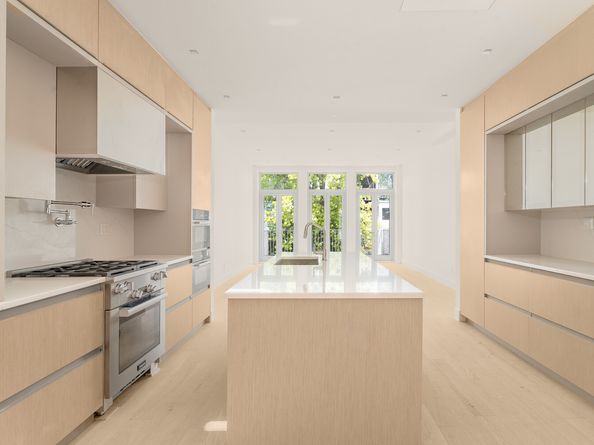 819 Dean Street, Brooklyn NY 11238