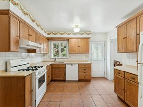 195-22 Mclaughlin Avenue, Queens NY 11423
