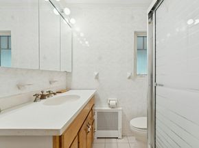 195-22 Mclaughlin Avenue, Queens NY 11423