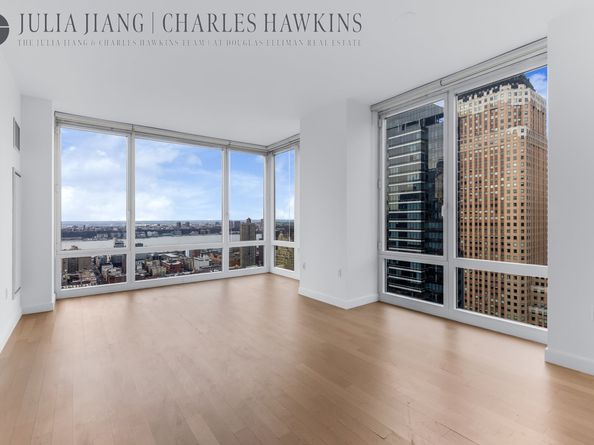 247 West 46th Street 3501, New York NY 10036