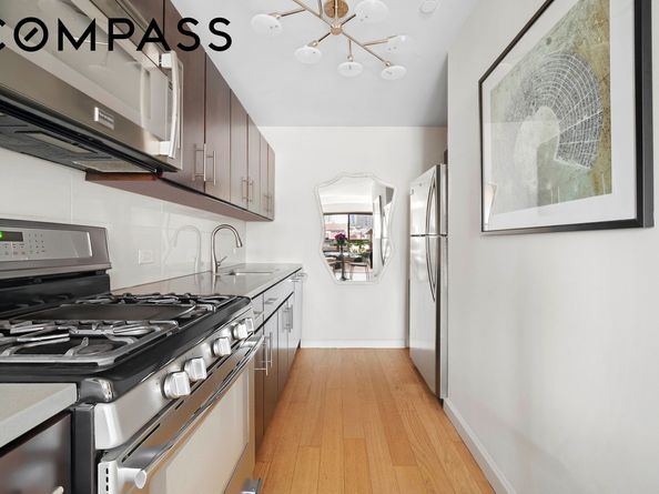 535 West 52nd Street 9B, New York NY 10019
