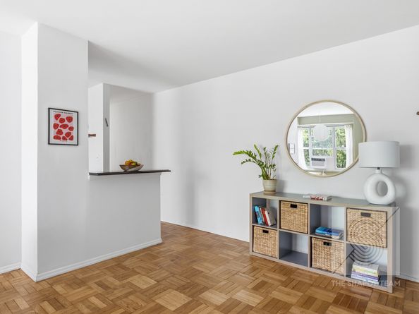 457 Fdr Drive A502, New York NY 10002