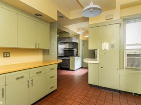 133 East 64th Street 3B, New York NY 10021