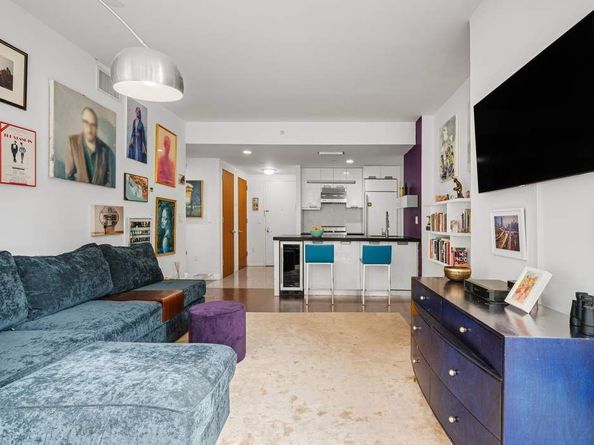 261 West 28th Street 5D, New York NY 10001