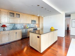 333 Rector Place 1405, New York NY 10280