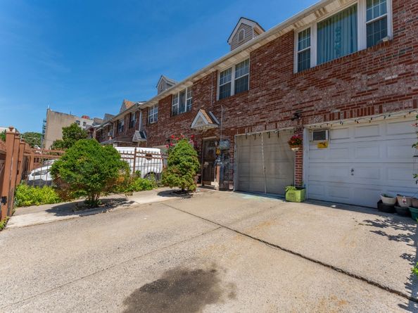 1556 Longfellow Avenue, Bronx NY 10460