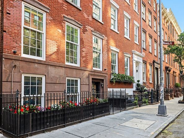 144 Waverly Place, New York NY 10014