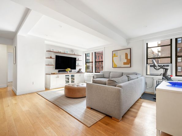 60 East 9th Street 607, New York NY 10003