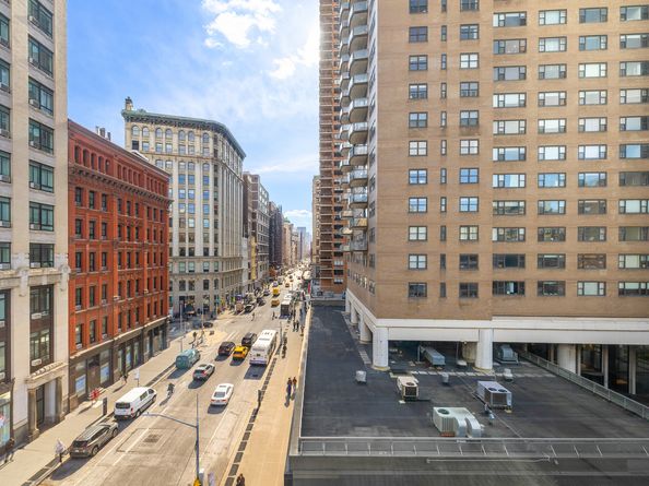 60 East 9th Street 607, New York NY 10003