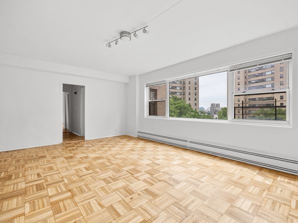 3 Fordham Hill Oval 8F, Bronx NY 10468