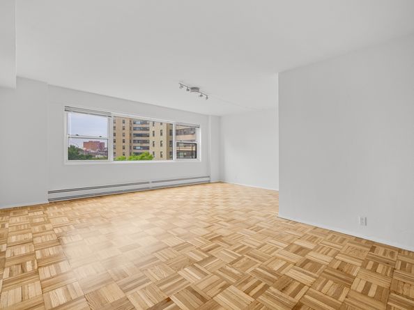 3 Fordham Hill Oval 8F, Bronx NY 10468