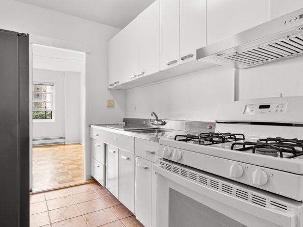 3 Fordham Hill Oval 8F, Bronx NY 10468