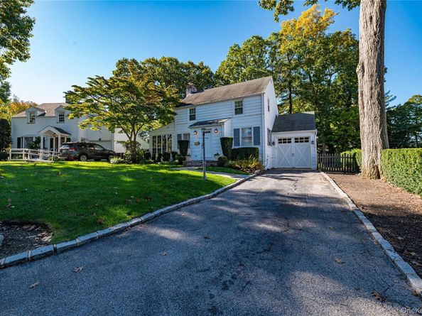 5 Dogwood Lane, Glen Head NY 11545