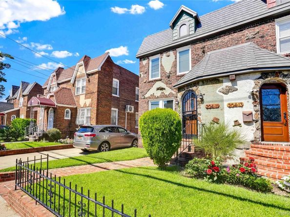 204-11 Murdock Avenue, Saint Albans NY 11412