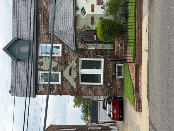 204-11 Murdock Avenue, Saint Albans NY 11412