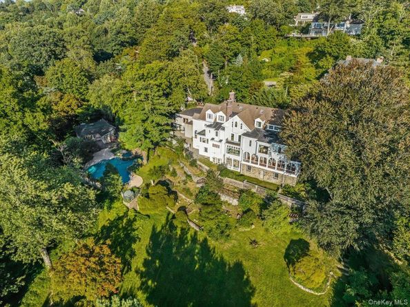 57 Cobb Lane, Tarrytown NY 10591