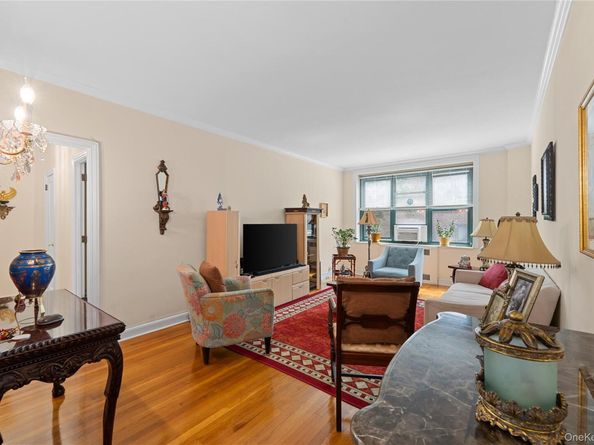 78-10 34 Avenue 4J, Jackson Heights NY 11372