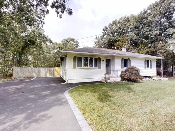 79 Yaphank Avenue, Yaphank NY 11980