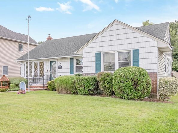 874 Alan Drive, Wantagh NY 11793