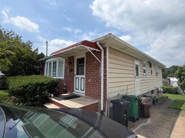 42-50 248th Street, Little Neck NY 11363