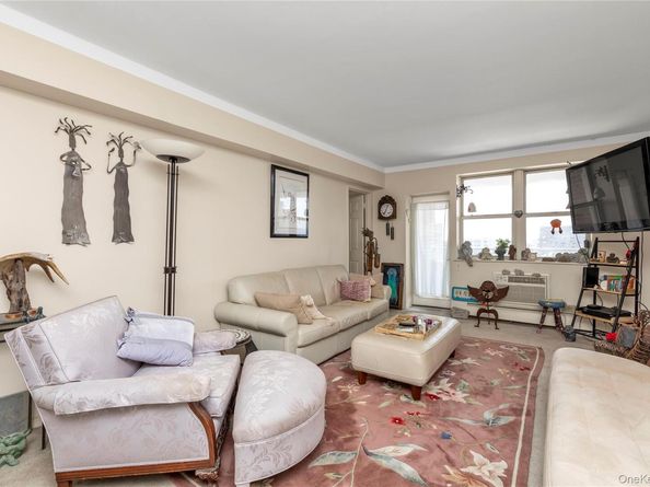 55 Monroe Boulevard 4E, Long Beach NY 11561