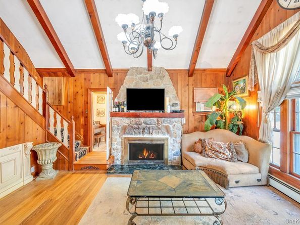 122 Dawn Road, Rocky Point NY 11778