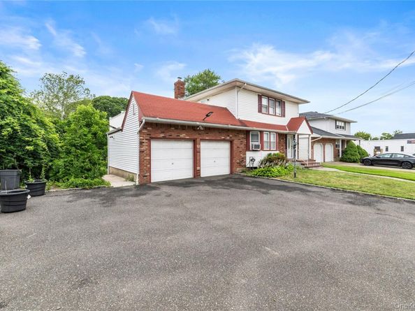 174 S Long Beach Road, Rockville Centre NY 11570
