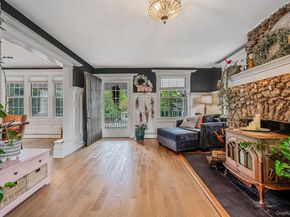 6 New York Avenue, Stony Brook NY 11790