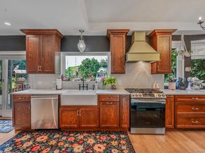 6 New York Avenue, Stony Brook NY 11790