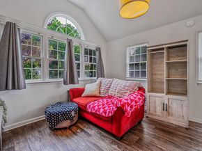 6 New York Avenue, Stony Brook NY 11790