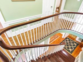 21 Bayview Avenue, Great Neck NY 11021
