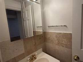 142 E 49th Street 5B, New York (Manhattan) NY 10017