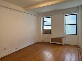 142 E 49th Street 5B, New York (Manhattan) NY 10017