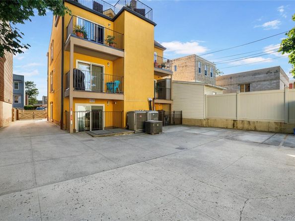 71-37 70 Street A, Glendale NY 11385