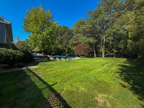 11 Clearmeadow Lane, Woodbury NY 11797