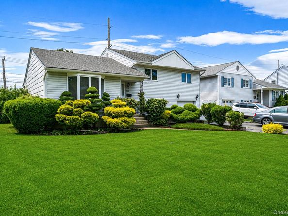 68 Myles Avenue, Levittown NY 11756
