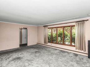 1 Duffy Court, Northport NY 11768