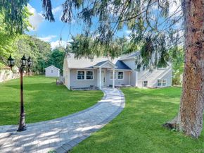 85 Hawthorne Street, Selden NY 11784