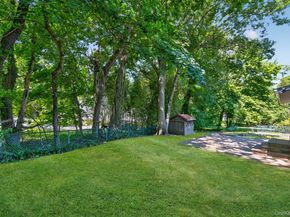 21 Gay Lore Drive, Huntington NY 11743