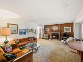 17 Soundview Drive, Northport NY 11768