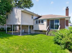 4 Gates Avenue, Plainview NY 11803