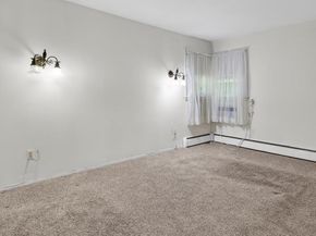 4 Gates Avenue, Plainview NY 11803
