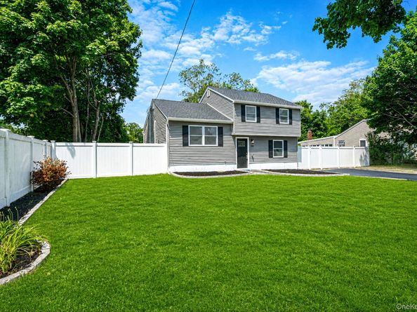 610 Americus Avenue, East Patchogue NY 11772
