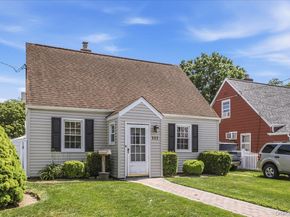 111 Birch Lane, Valley Stream NY 11581