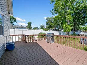 9 Pinedale Avenue, Farmingville NY 11738