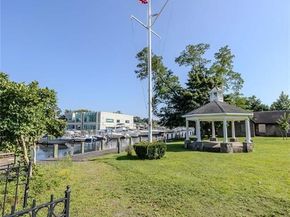 200 Merrick Road F, Amityville NY 11701