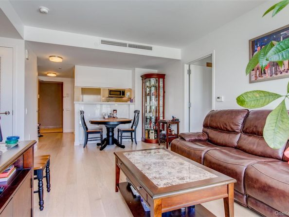 13835 39th Avenue 4B, Flushing NY 11354